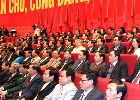 Đoàn đại biểu tỉnh Yên Bái tham dự Đại hội. (hàng thứ 2 và thứ 3 từ dưới lên)
